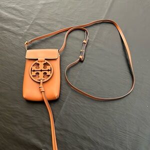 Tory Burch Miller leather smartphone crossbody